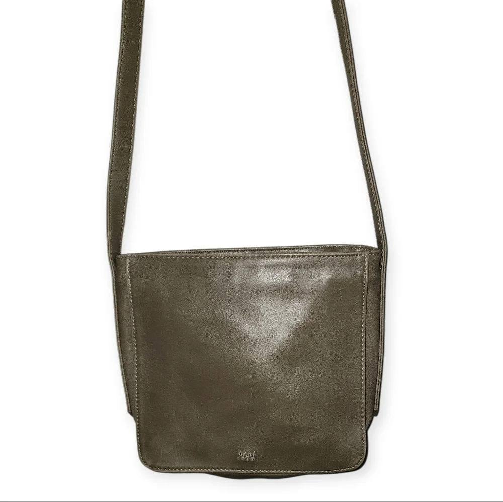 Matt & Nat Grey Vegan Crossbody With Adjustable Shoulder Strap Purse - Picture 5 of 9
